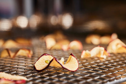 Geräucherte Äpfel auf Gitterrost
