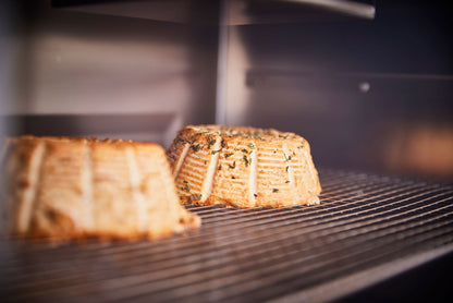 Käse auf Gitterrost